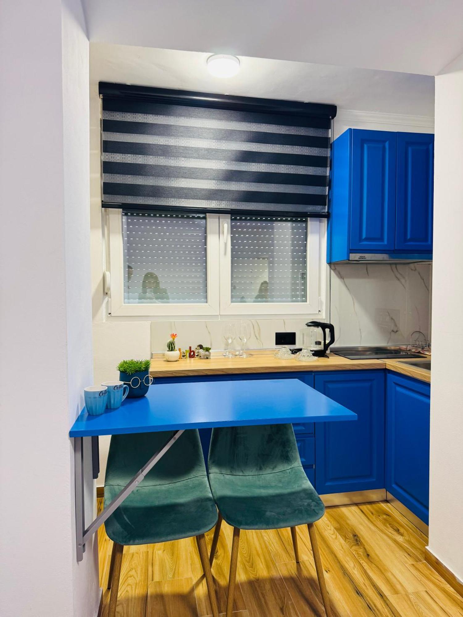 Keli'S Apartment Тирана Экстерьер фото